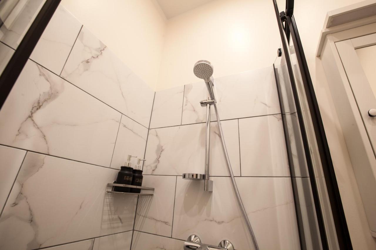 Cozy Home Valdemara, Free Parking, Self Check-In Riga Ngoại thất bức ảnh